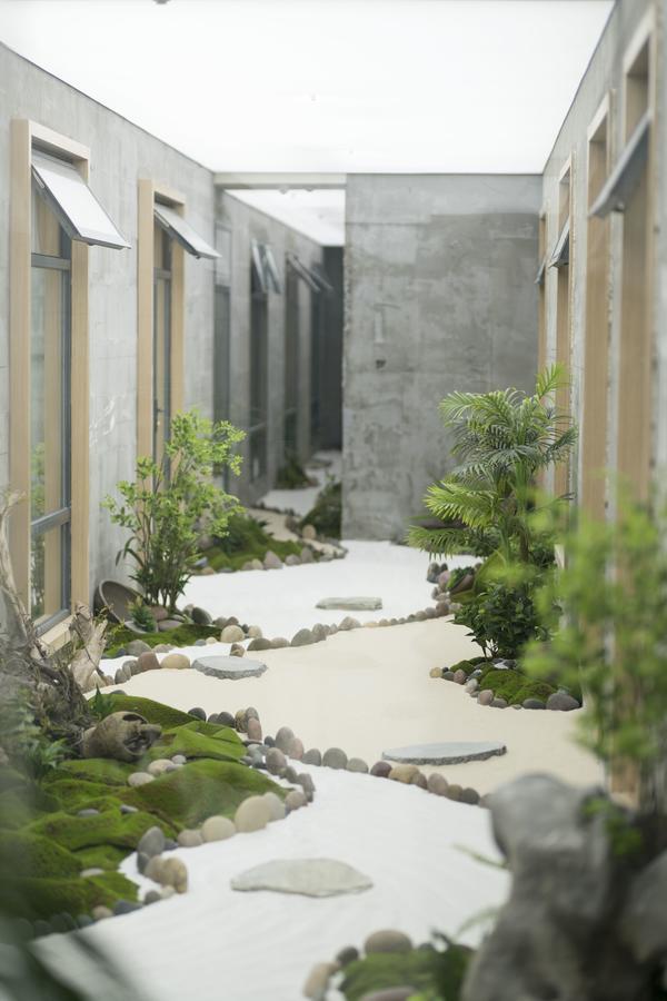 Bindun Langyi Hotel Yuzhong Esterno foto
